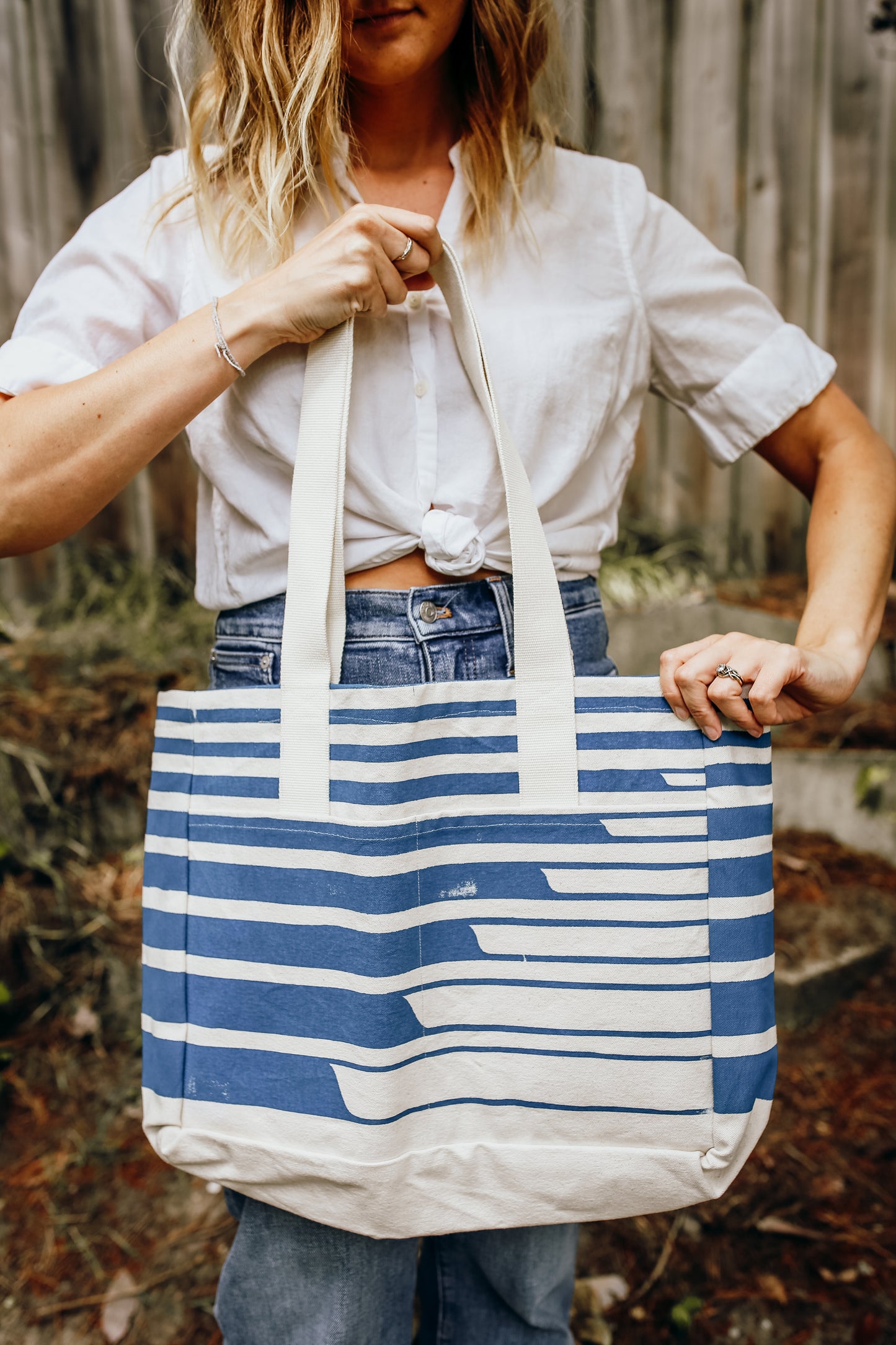 Wanderer Tote in Swell Print