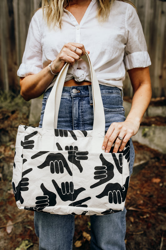 Wanderer Tote in Shaka Print
